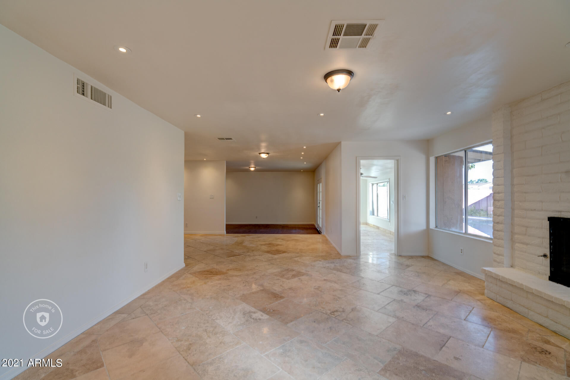 4117 West Redfield Road Phoenix, AZ 85053 - Photo 5 of 24 listing_2