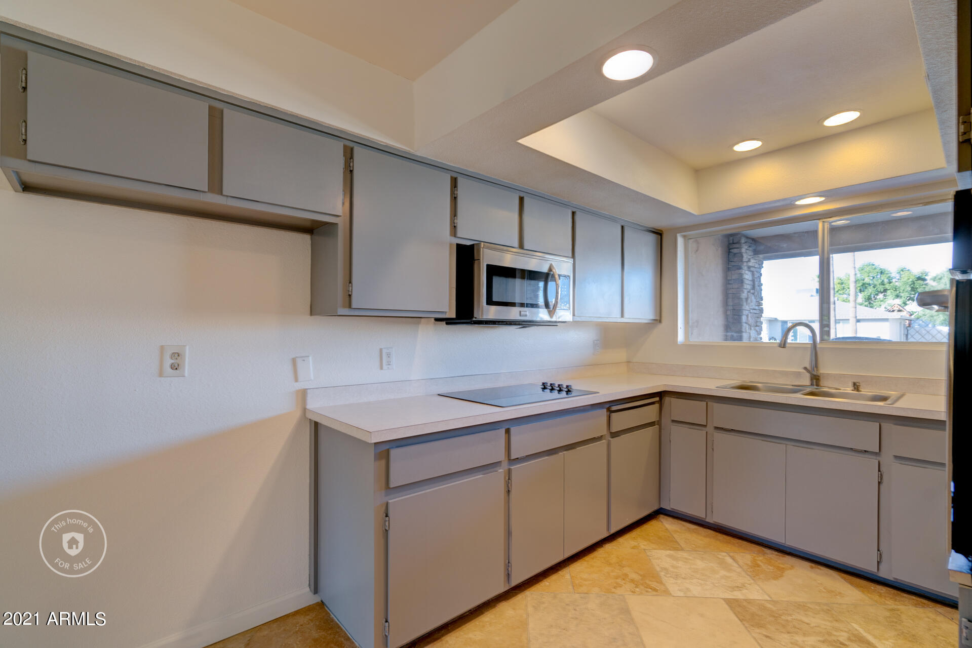 4117 West Redfield Road Phoenix, AZ 85053 - Photo 8 of 24 listing_6