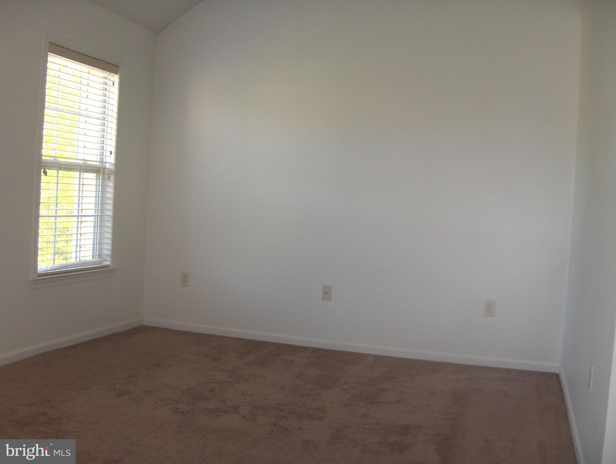 9 Tennyson Road Hightstown, NJ 08520 - Photo 17 of 42 Gallery Image 17