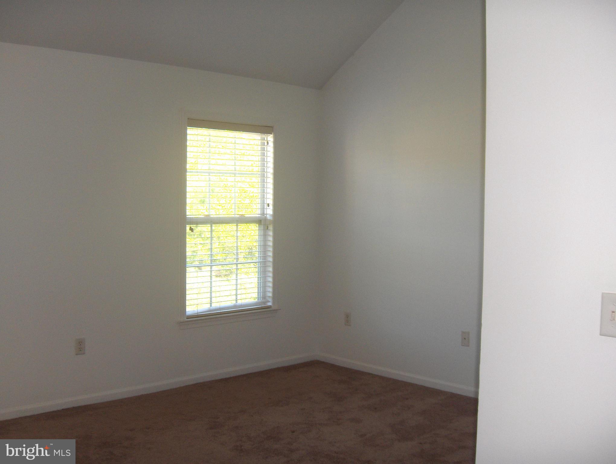 9 Tennyson Road Hightstown, NJ 08520 - Photo 33 of 42 Gallery Image 33