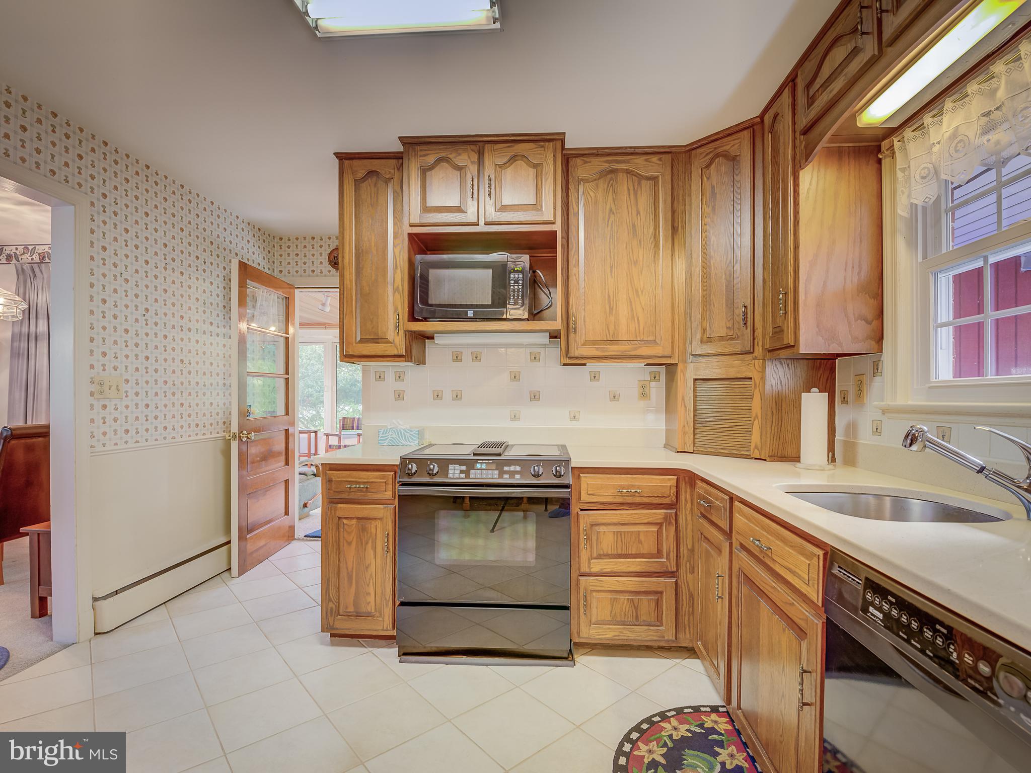 18809 Muncaster Road Rockville, MD 20855 - Photo 16 of 65 Gallery Image 16
