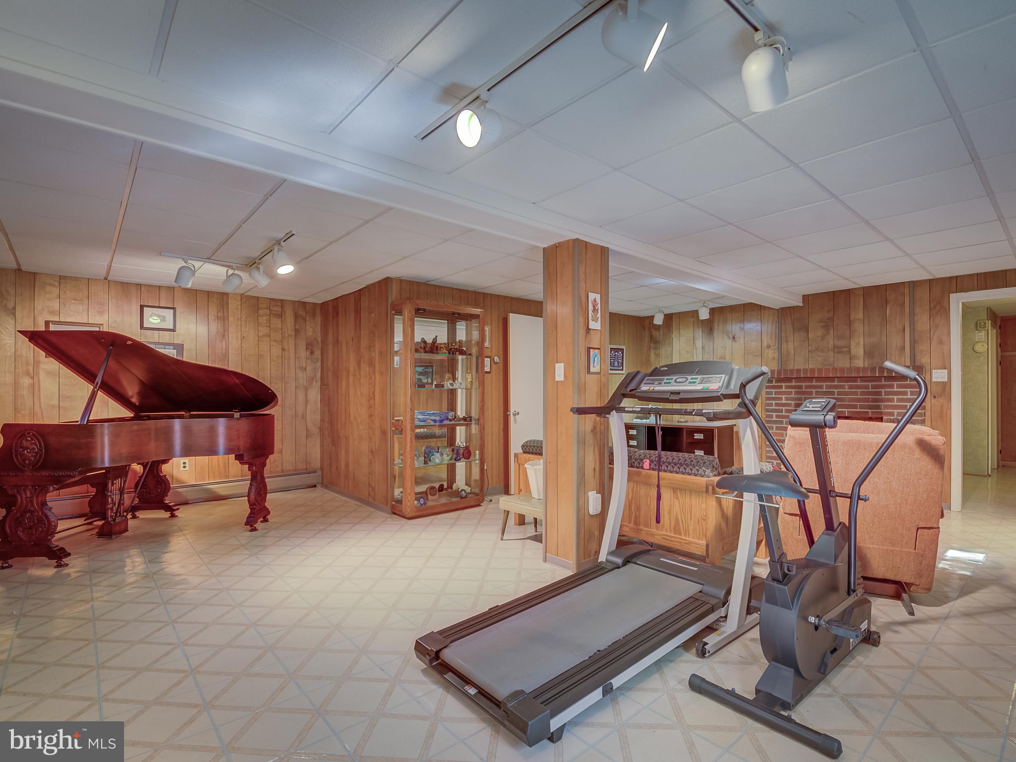 18809 Muncaster Road Rockville, MD 20855 - Photo 51 of 65 Gallery Image 51