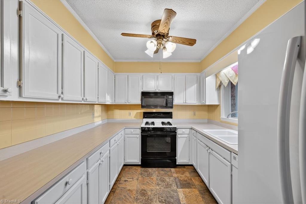 855 Lee Street Asheboro, NC 27203 - Photo 15 of 48