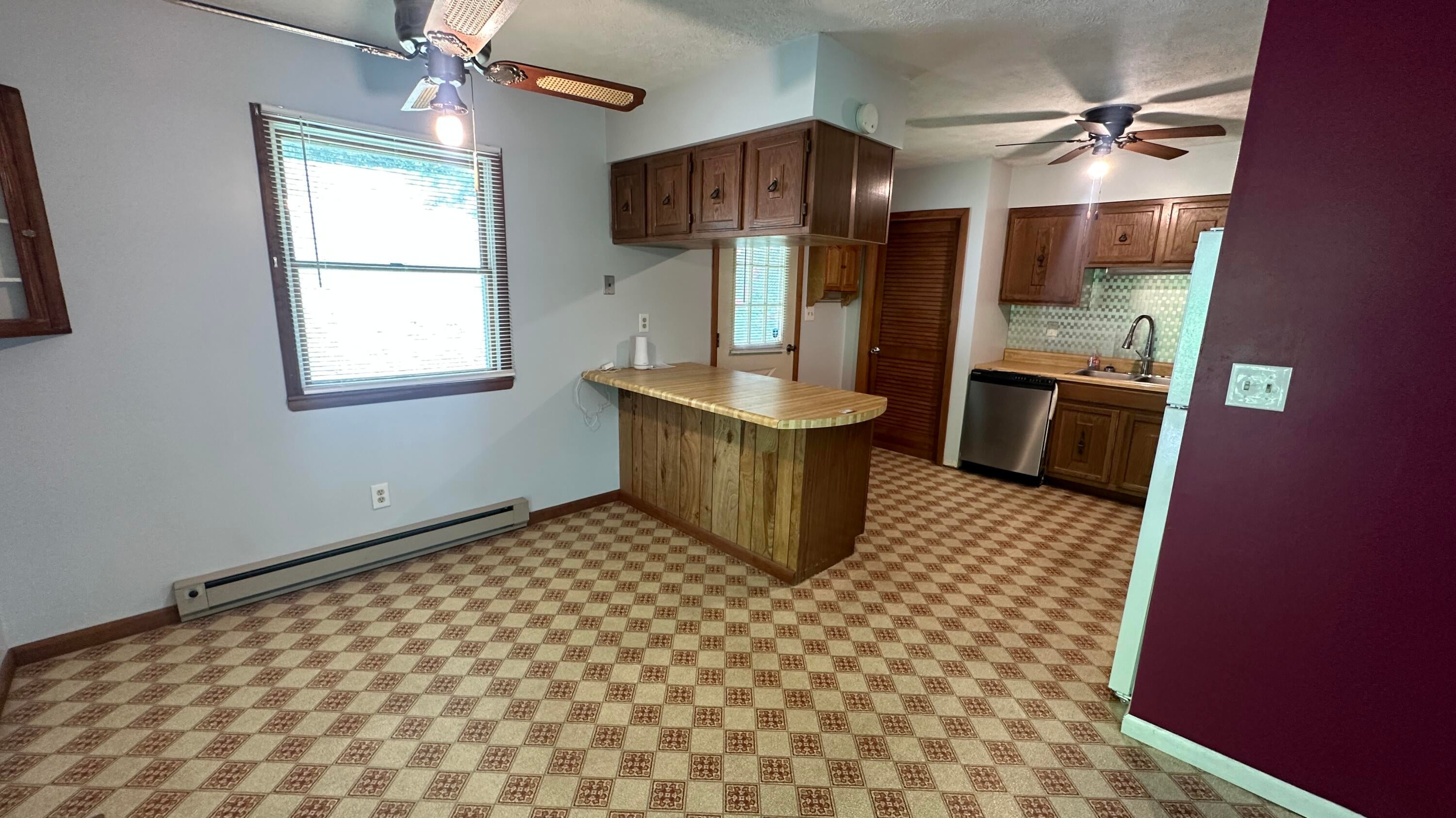 186 View Road Alderson, WV 24910 - Photo 11 of 39 Dining