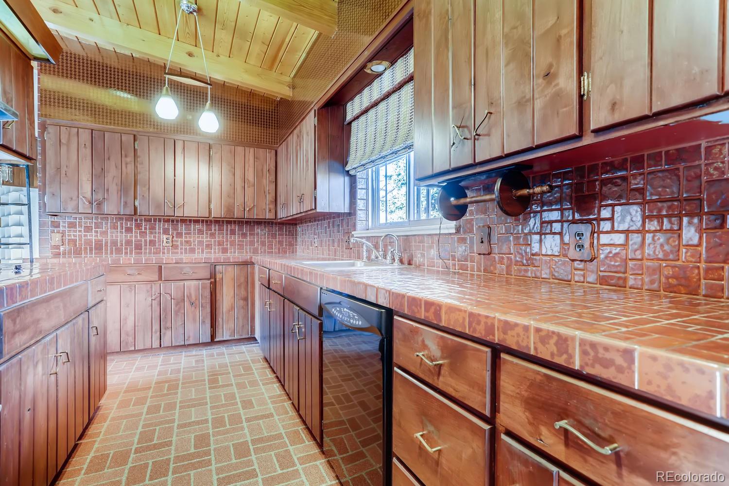 1390 West Ridge Road Littleton, CO 80120 - Photo 10 of 28