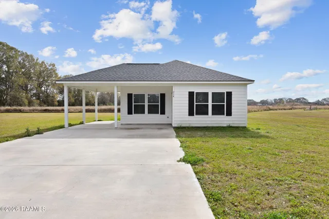 $176,500 | 214 Dufilho Road, Opelousas, LA 70570