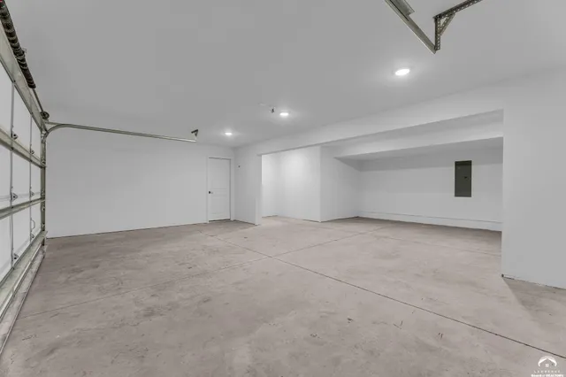 $529,900 | 4142 Blackjack Oak Drive, Lawrence, KS 66047