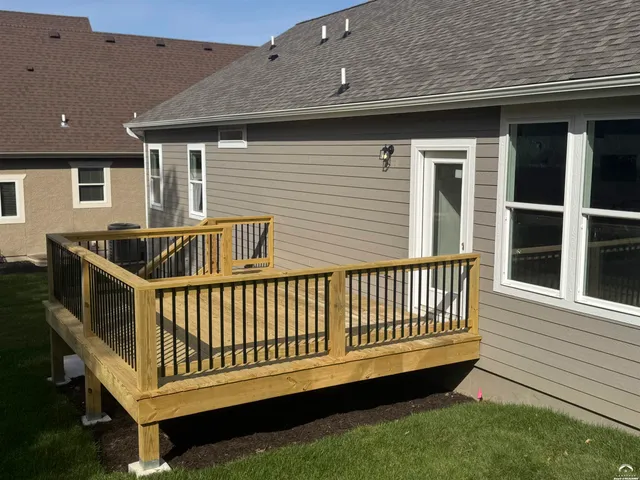 $529,900 | 4142 Blackjack Oak Drive, Lawrence, KS 66047