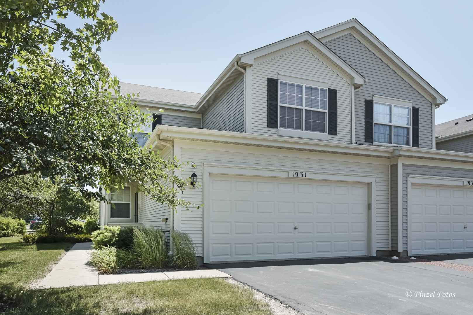 1931 South Cedar Lake Road Round Lake, IL 60073 - Photo 1 of 16 front view of a house