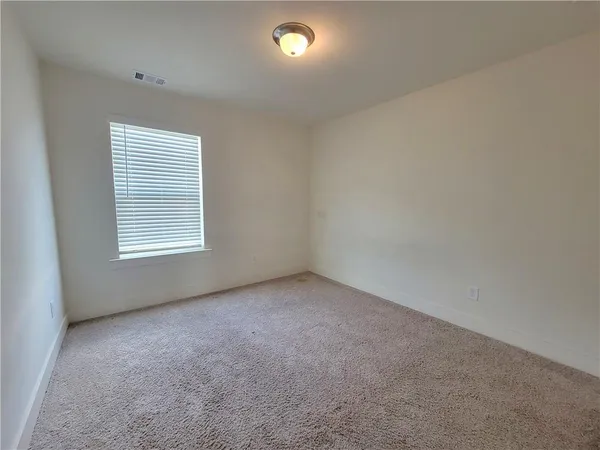 $2,100 | 116 Auburn Gate Lane, Auburn, GA 30011