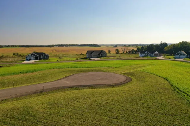 $81,900 | Lot 66 Drumlin Creek, Columbus, WI 53925