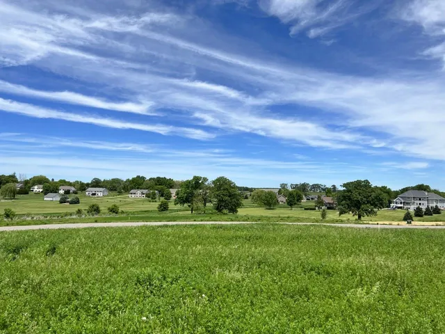 $81,900 | Lot 66 Drumlin Creek, Columbus, WI 53925