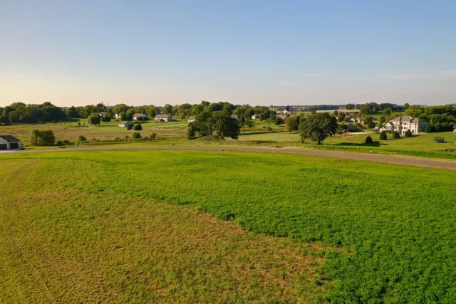 $81,900 | Lot 66 Drumlin Creek, Columbus, WI 53925