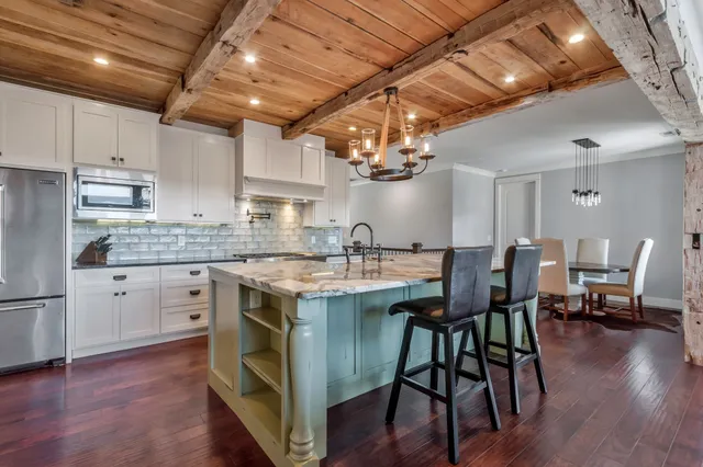 $2,625,000 | 2886 Fly Road, Santa Fe, TN 38482