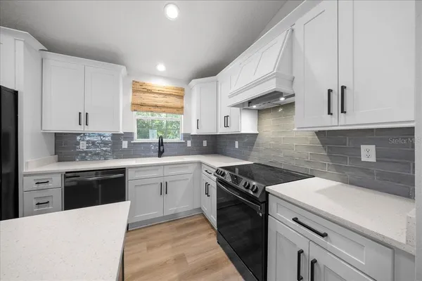 $280,000 | 5214 Southeast 113th Place, Belleview, FL 34420