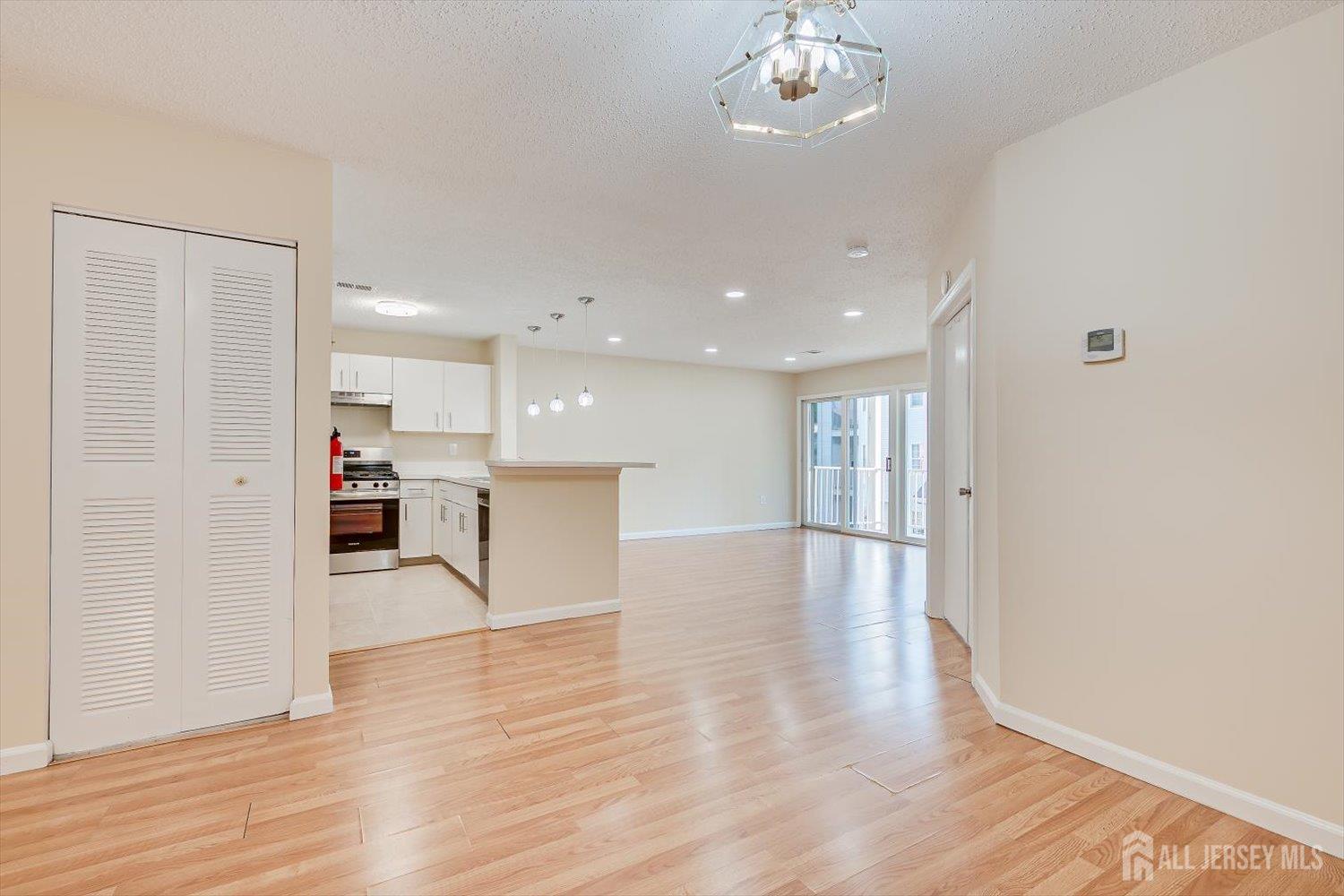 525 Edpas Road New Brunswick, NJ 08901 - Photo 17 of 39