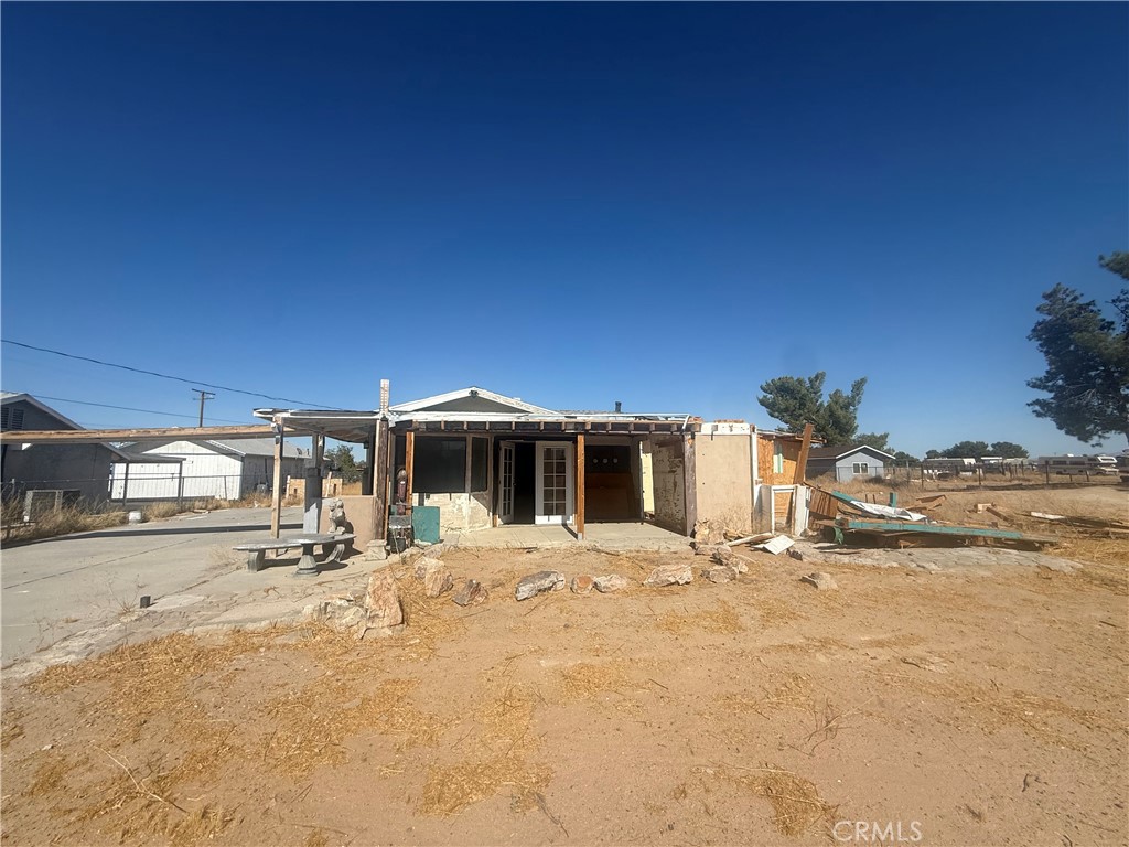 36827 Hillview Road Hinkley, CA 92347 - Photo 1 of 8