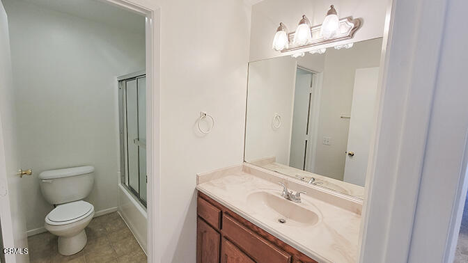 2957 Harbor Boulevard, Unit 110 Oxnard, CA 93035 - Photo 9 of 13 Bath_126