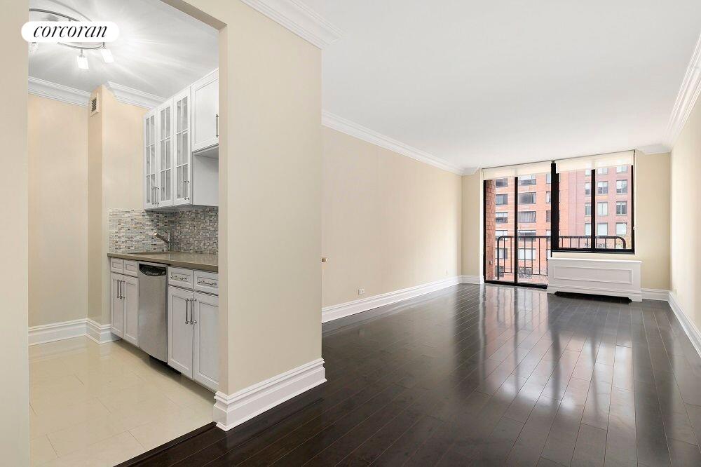 380 Rector Place, Unit 4L Manhattan, NY 10280 - Photo 2 of 8