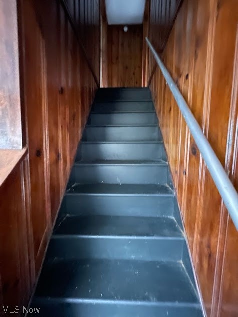 10210 Reno Avenue Cleveland, OH 44105 - Photo 16 of 26 View of stairs