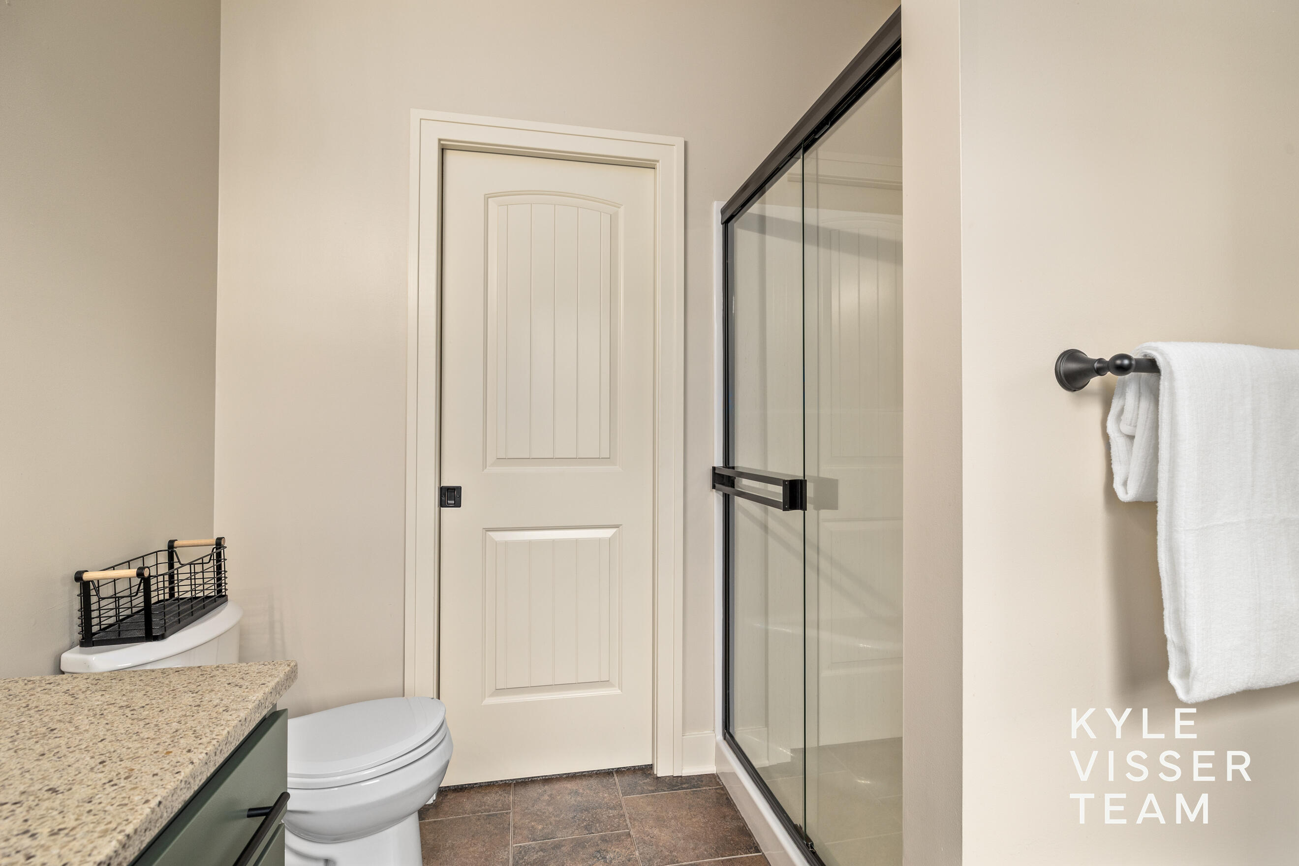 4069 Amazon Drive Lowell, MI 49331 - Photo 32 of 64 Primary Bath