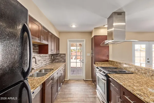 $2,700 | 312 East Hermosa Drive, Tempe, AZ 85282