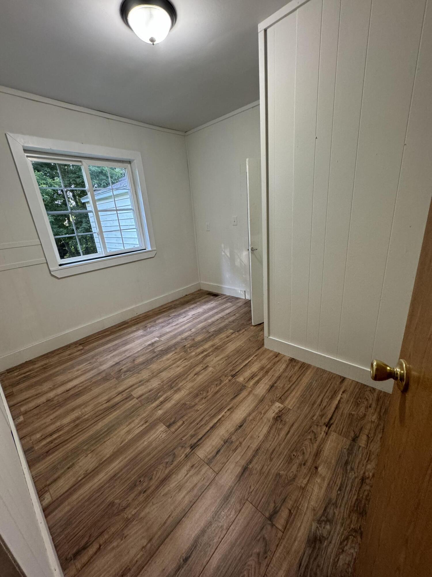 800 Brickyard Road Manistee, MI 49660 - Photo 5 of 11 IMG_1604