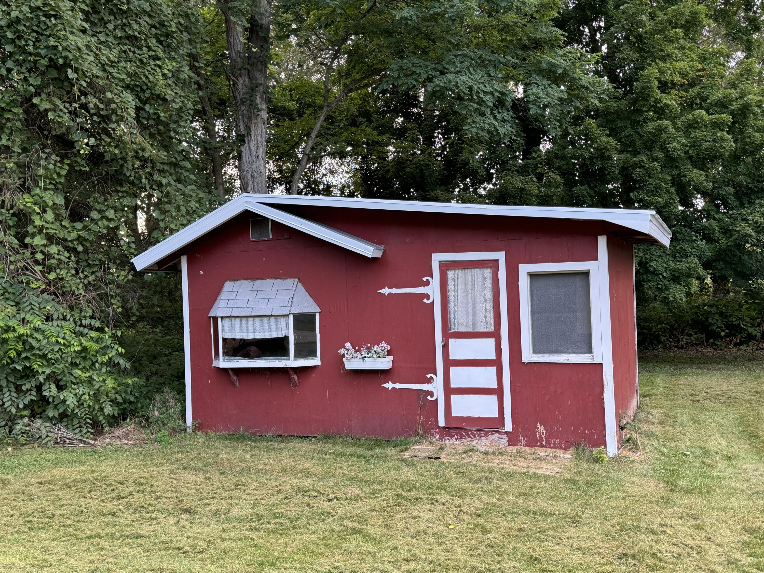800 Brickyard Road Manistee, MI 49660 - Photo 10 of 11 C25EB419-49D9-49E4-9720-7C0F291766AF