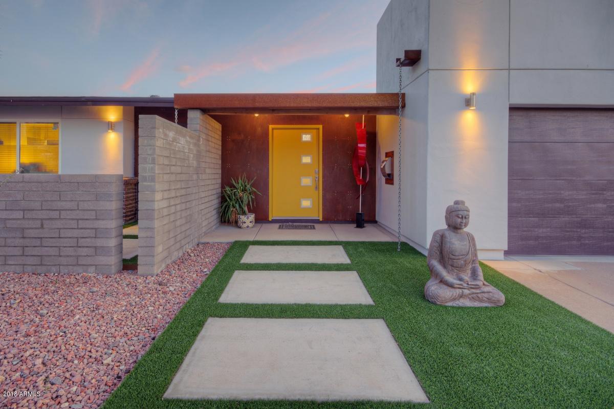 2423 East Ocotillo Road Phoenix, AZ 85016 - Photo 4 of 27 Entryway