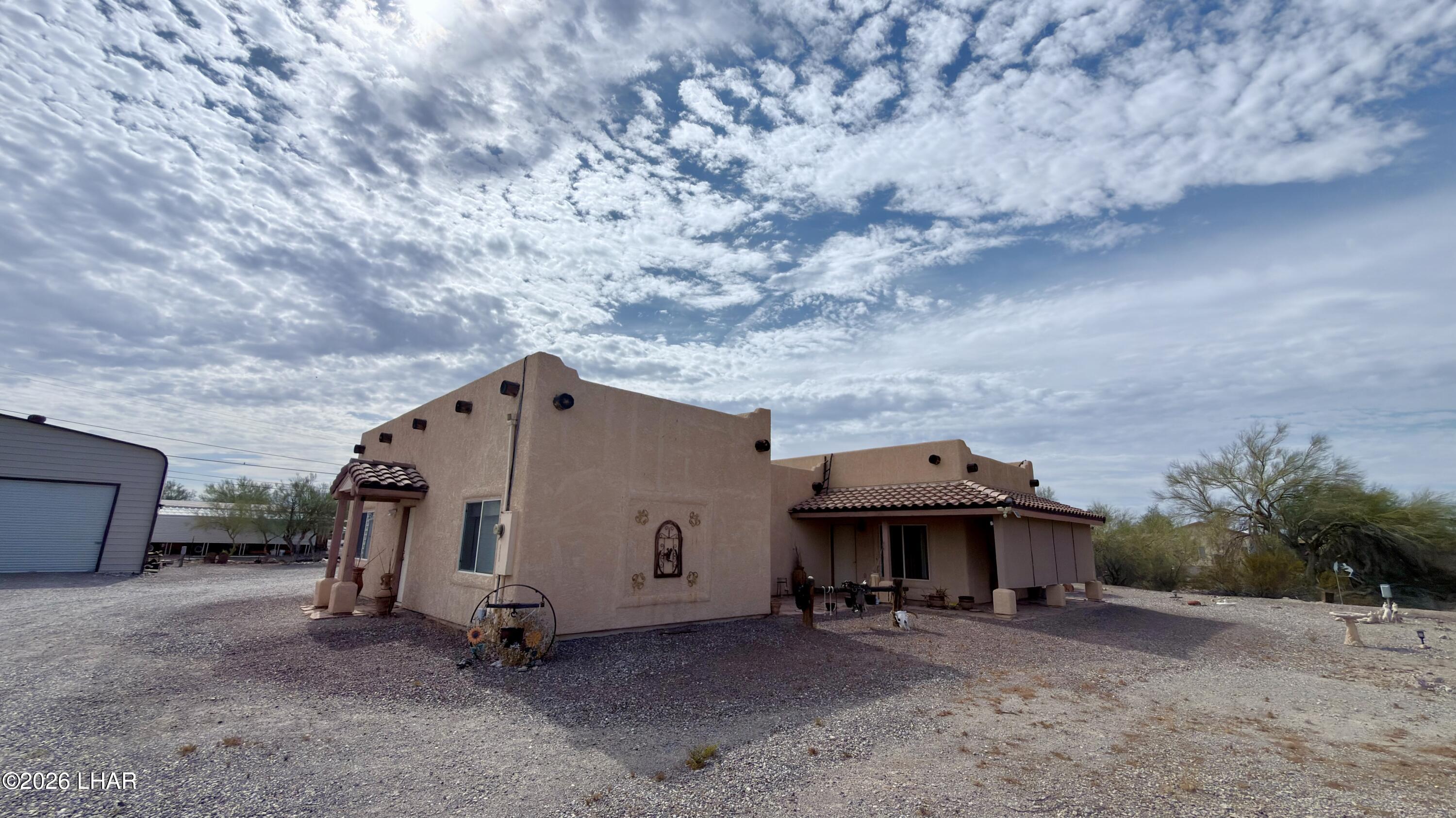 425 Rd Runner Avenue Quartzsite, AZ 85346 - Photo 2 of 53 IMG_8795c