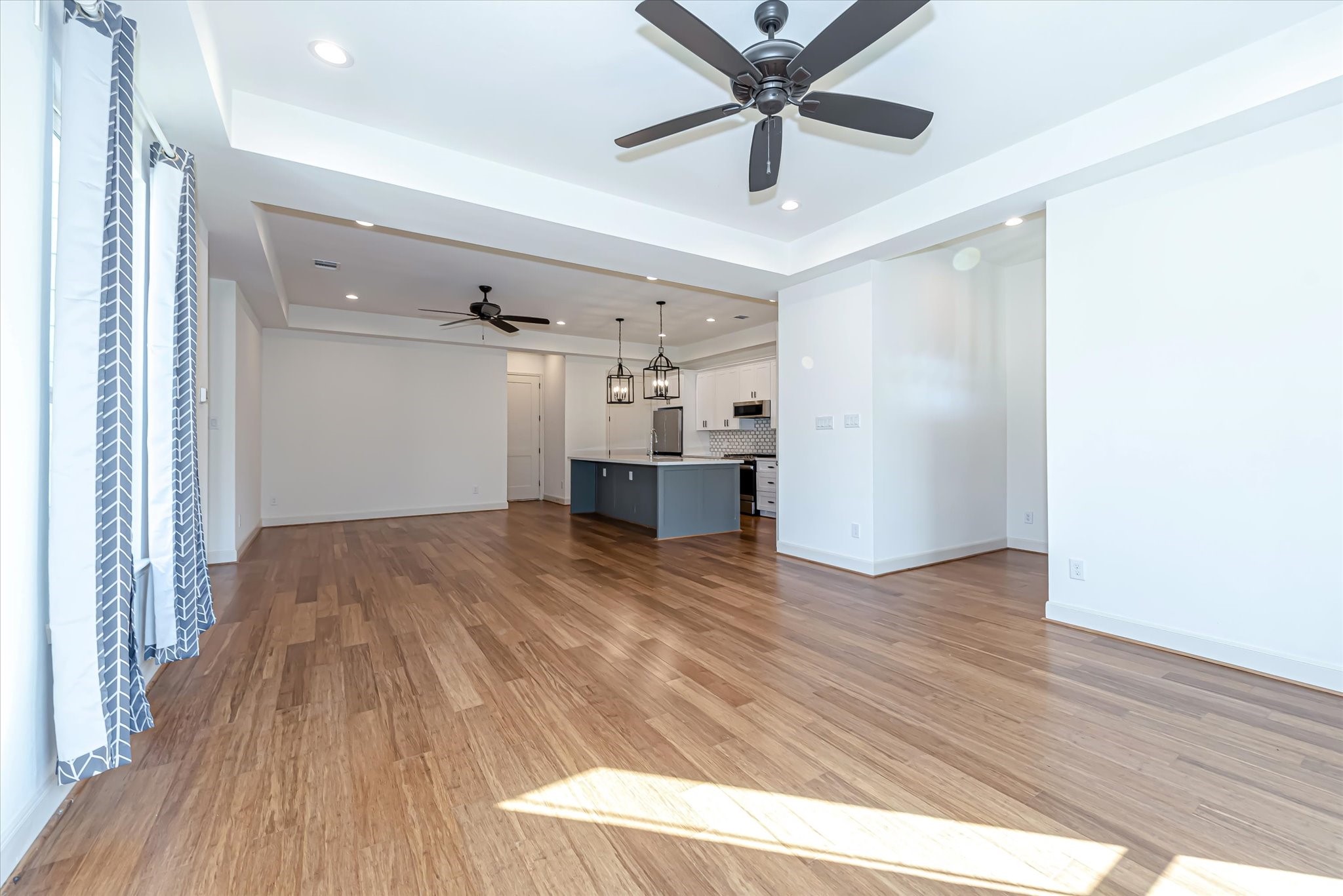 4218 Eigel Street Houston, TX 77007 - Photo 10 of 20