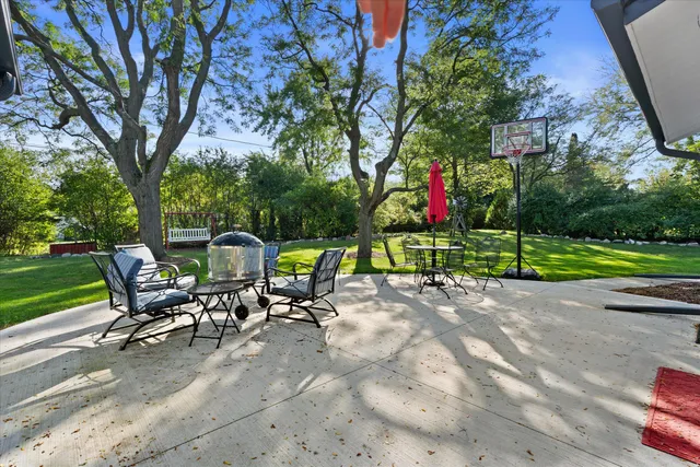 $585,000 | 15935 Hill Court, Brookfield, WI 53005