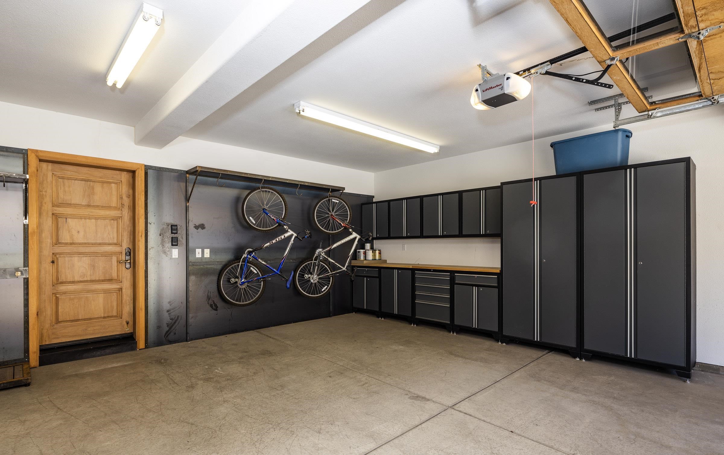 285 Juniper Road Mammoth Lakes, CA 93546 - Photo 37 of 38 a view of a garage with furniture