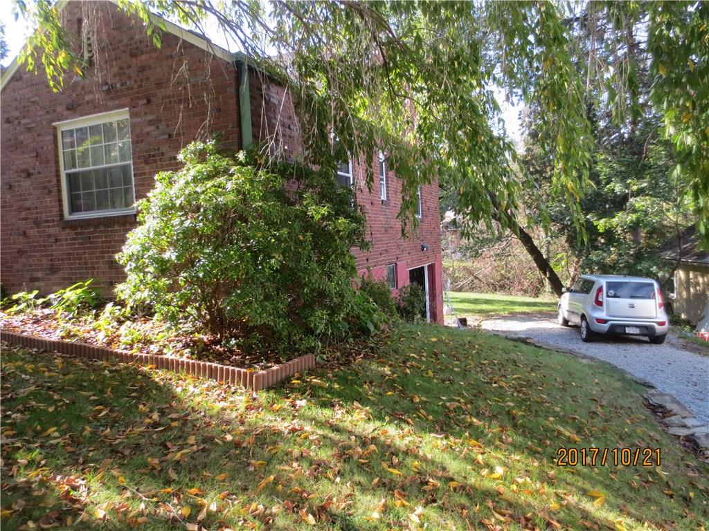1342 Hamilton Road Pittsburgh, PA 15234 - Photo 2 of 9 Gallery Image 2