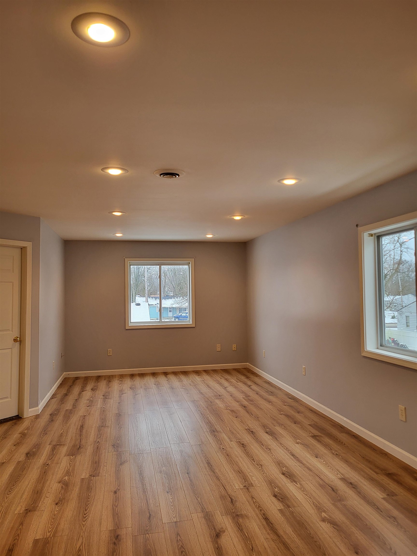 4110 Risedorph Street Burton, MI 48509 - Photo 26 of 39 50163797-7bfc068e-bc3a-4ce8-badb-752e13dd960e.JPG