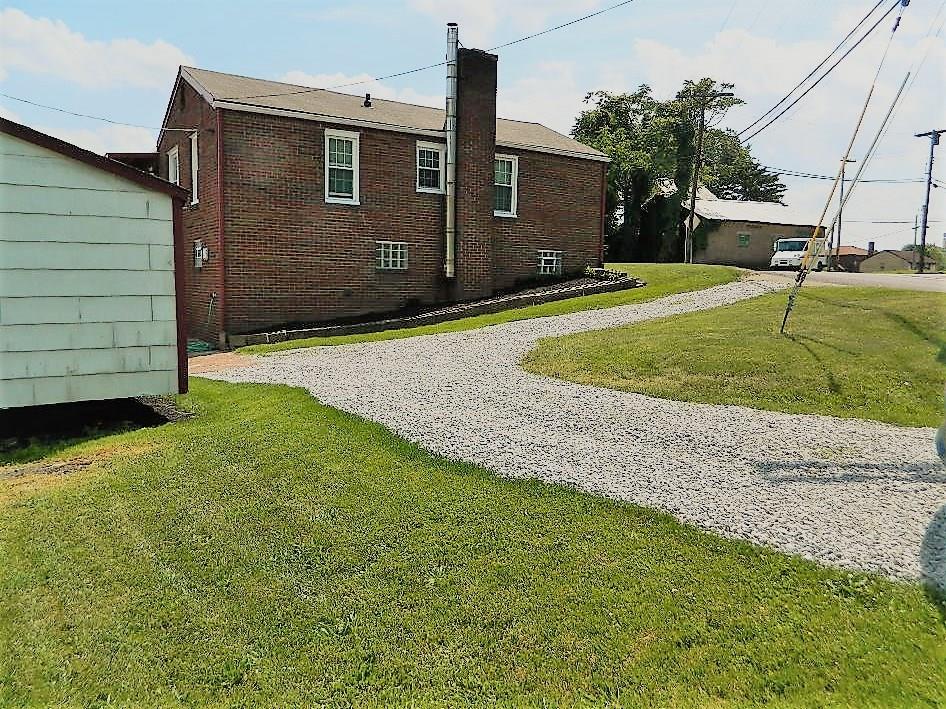 220 Hoffman Road Pittsburgh, PA 15212 - Photo 3 of 22 Gallery Image 3