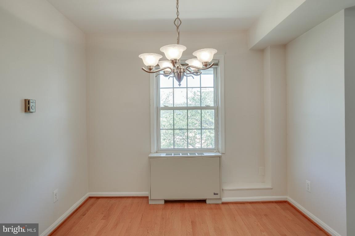 3336 Spring Lane, Unit A40 Falls Church, VA 22041 - Photo 12 of 33 Dining room