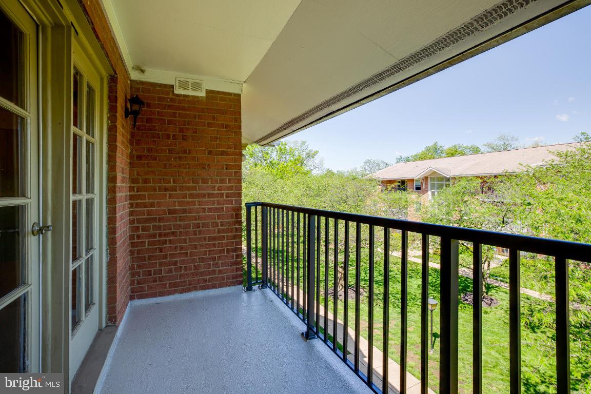 3336 Spring Lane, Unit A40 Falls Church, VA 22041 - Photo 30 of 33 Balcony