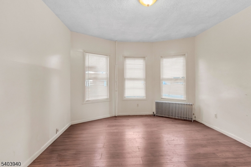 21 Rosa Parks Boulevard Paterson, NJ 07524 - Photo 12 of 24