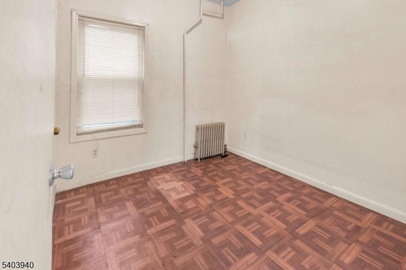 21 Rosa Parks Boulevard Paterson, NJ 07524 - Photo 10 of 24