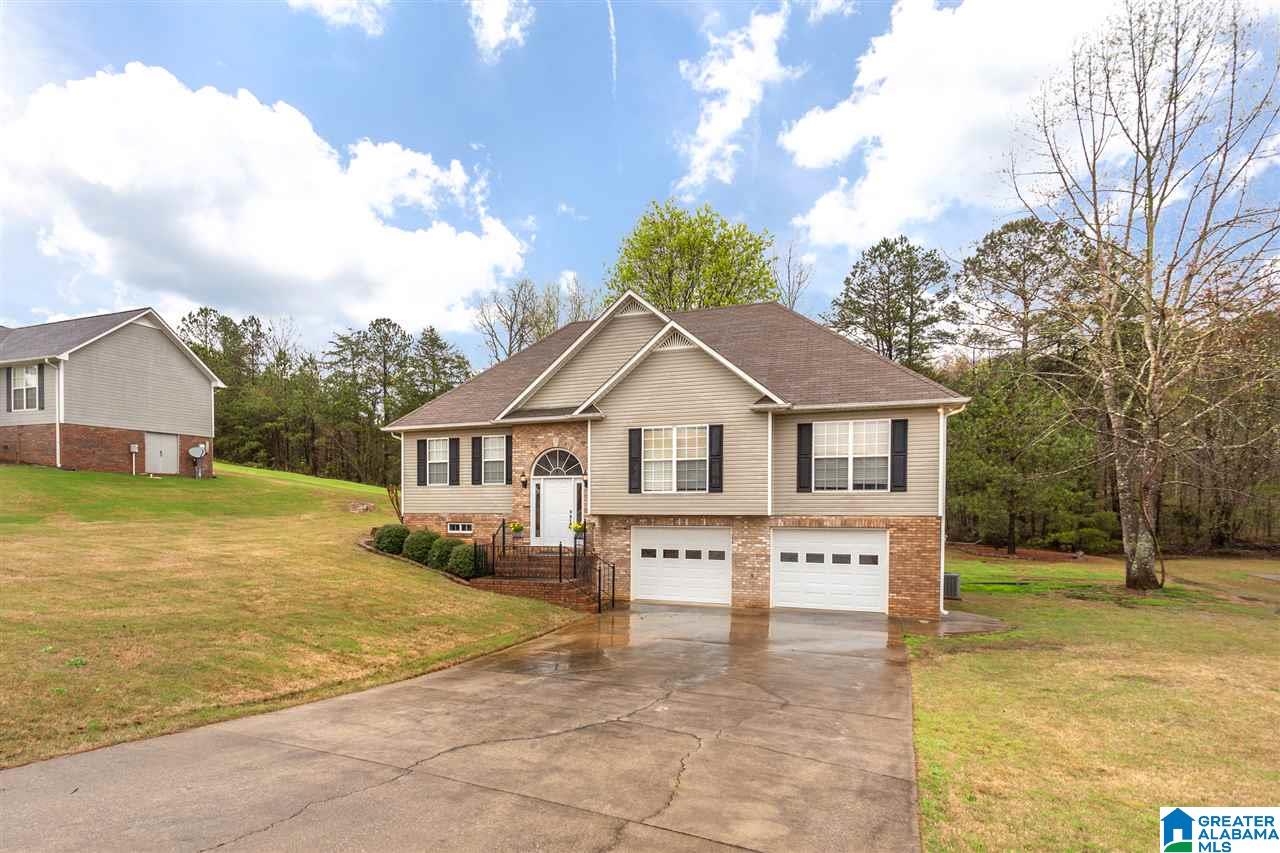914 Ridgeway Drive Oneonta, AL 35121 - Photo 2 of 29