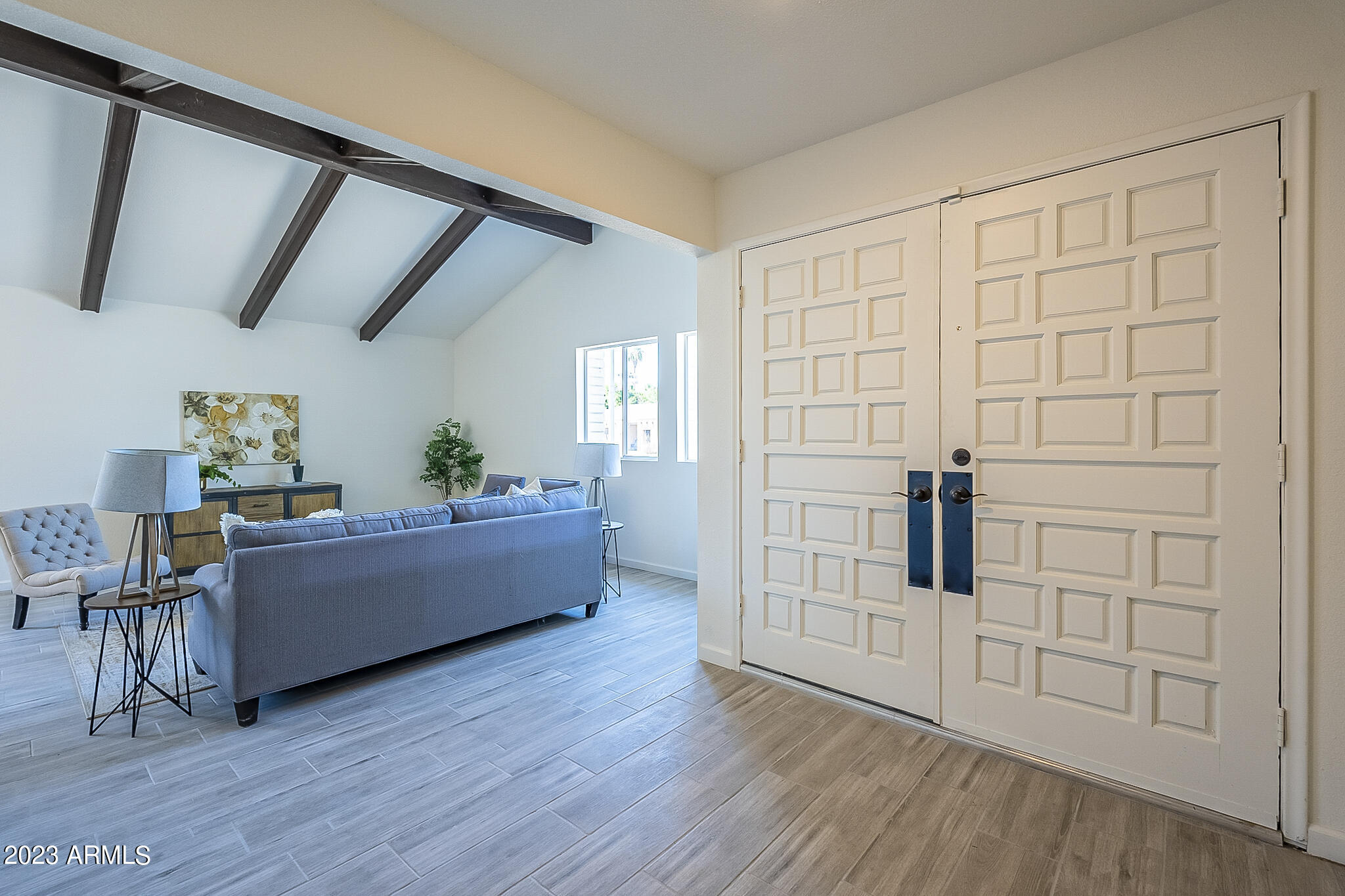 3813 West Dalphin Road Phoenix, AZ 85051 - Photo 3 of 36 Dalphin-5