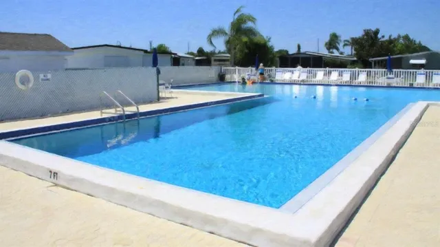 $64,900 | 5316 53rd Avenue East, Unit Q123, Bradenton, FL 34203