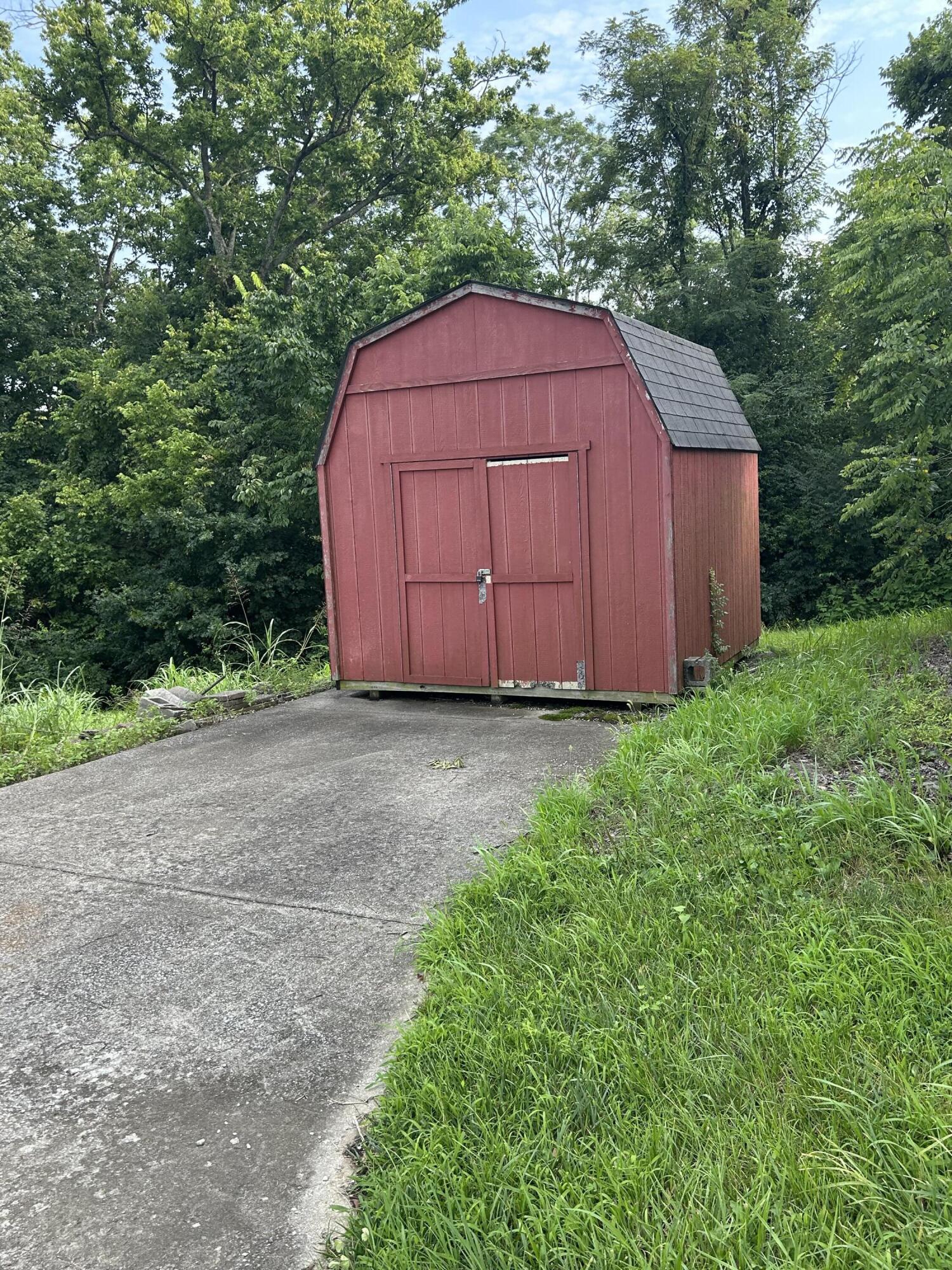 3192 Poosey Ridge Road Richmond, KY 40475 - Photo 20 of 22 Shed