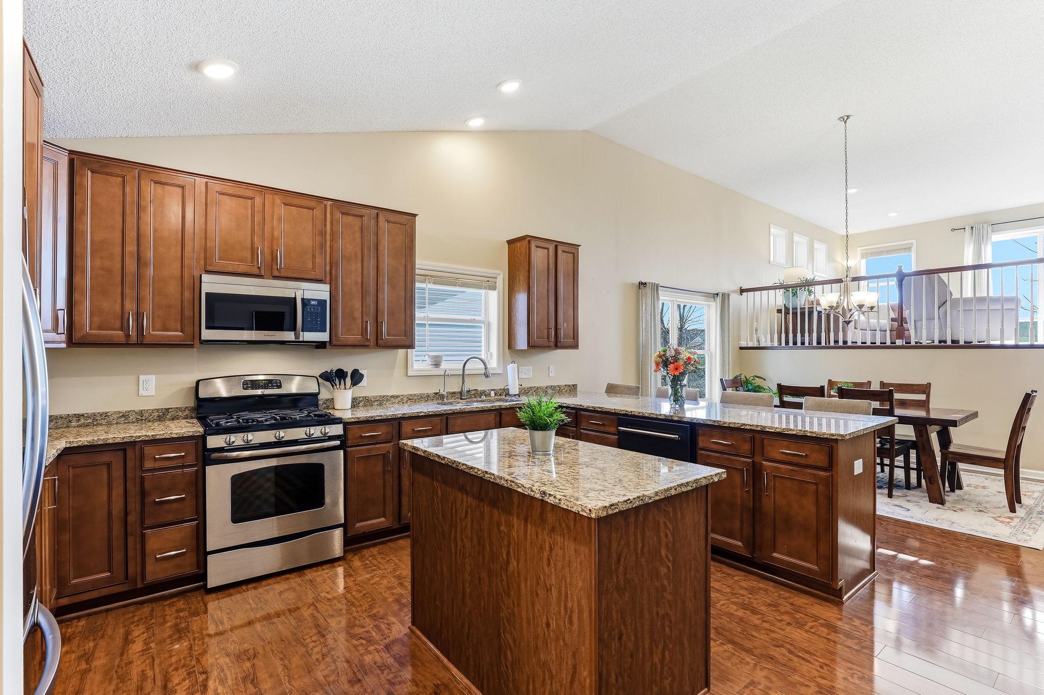 14076 Addison Avenue Rosemount, MN 55068 - Photo 5 of 47