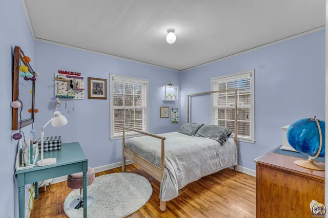 $185,000 | 1944 Southwest Bowman Court, Topeka, KS 66604