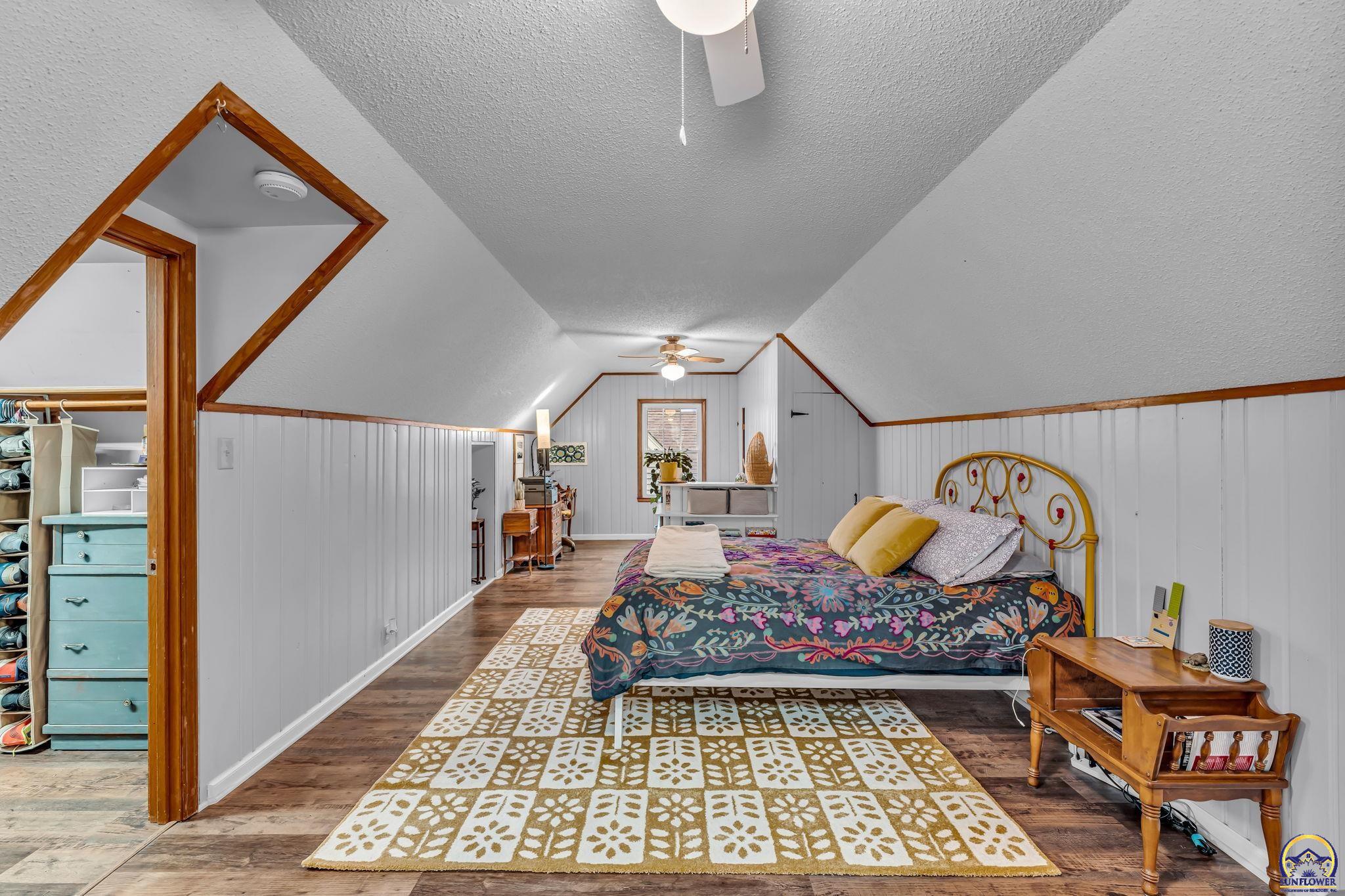 1944 Southwest Bowman Court Topeka, KS 66604 - Photo 35 of 42