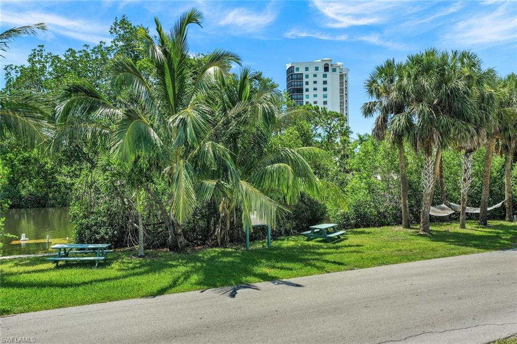 1300 Venetian Way Naples, FL 34110 - Photo 12 of 40 JUST STEPS AWAY- Separate/optional dock association with Gulf-access docks available for lease (subject to availability).