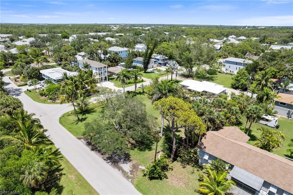 1300 Venetian Way Naples, FL 34110 - Photo 21 of 40