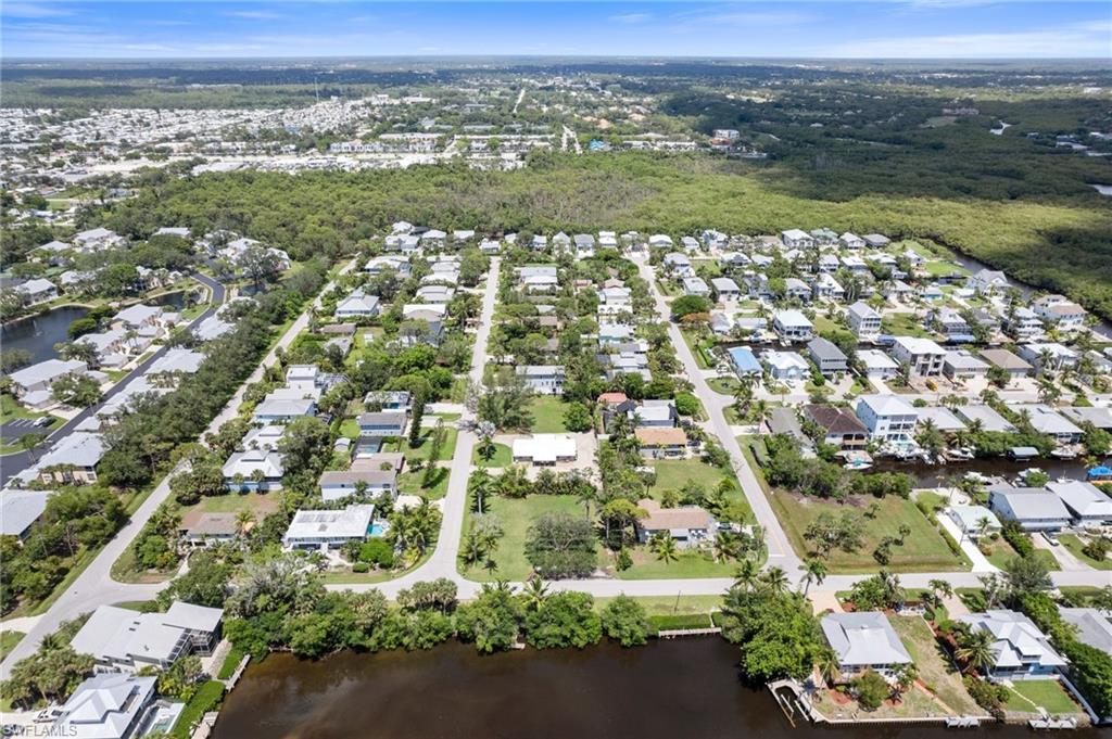 1300 Venetian Way Naples, FL 34110 - Photo 34 of 40